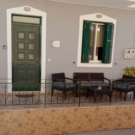 Anna'S House Apartment Vlikhon Luaran gambar